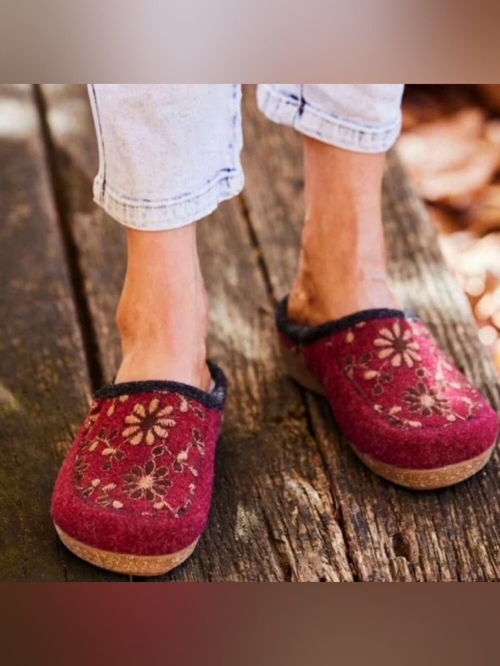 Taos Woolderness 2 Embroidered Wool Clog Slippers Cranberry Burgundy, Size 41 - Picture 2 of 13